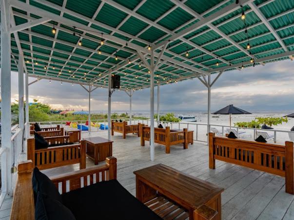 Nusa Indah Onai Hotel Nusa Lembongan  Exterior photo